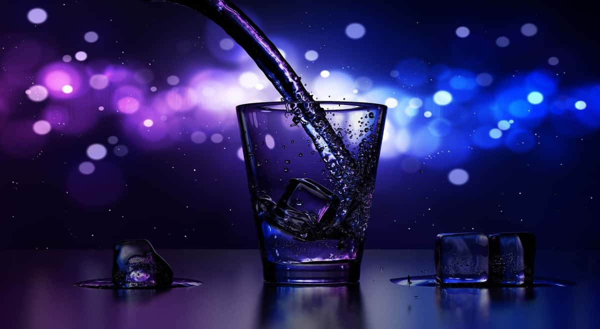 pouring cocktail