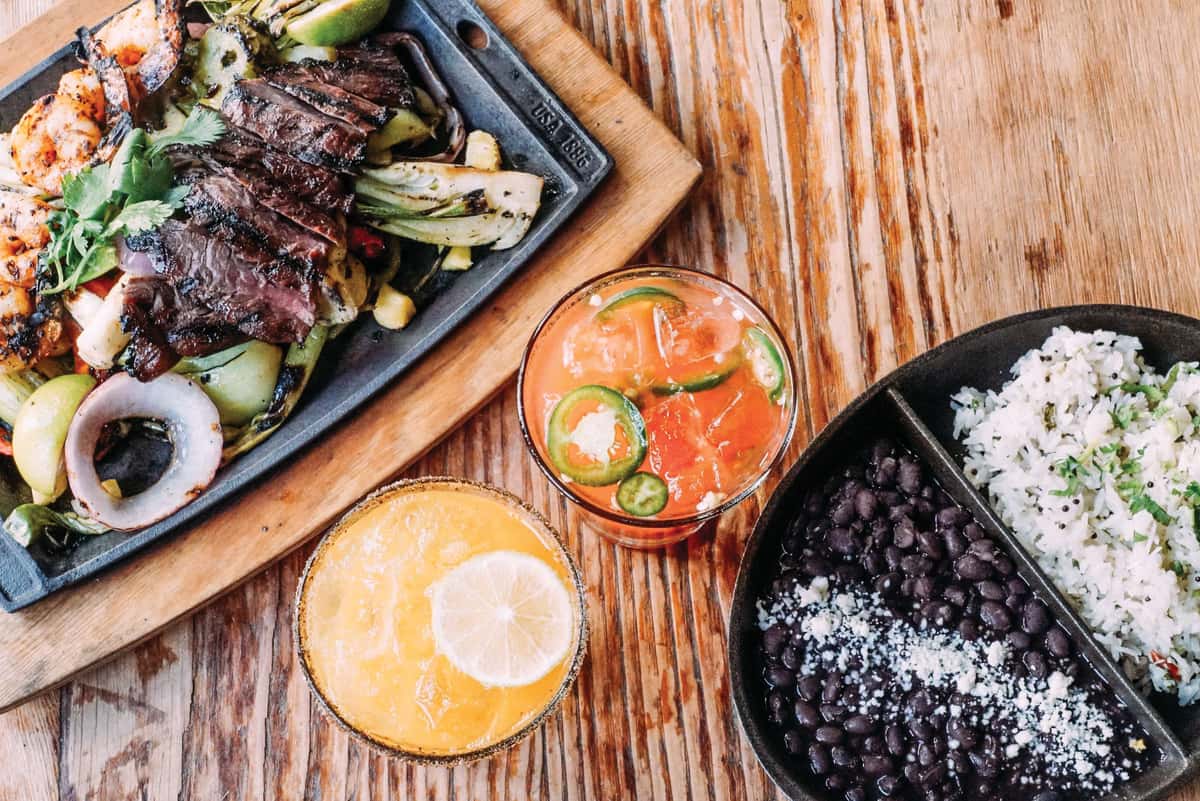 entree with tropical drinks