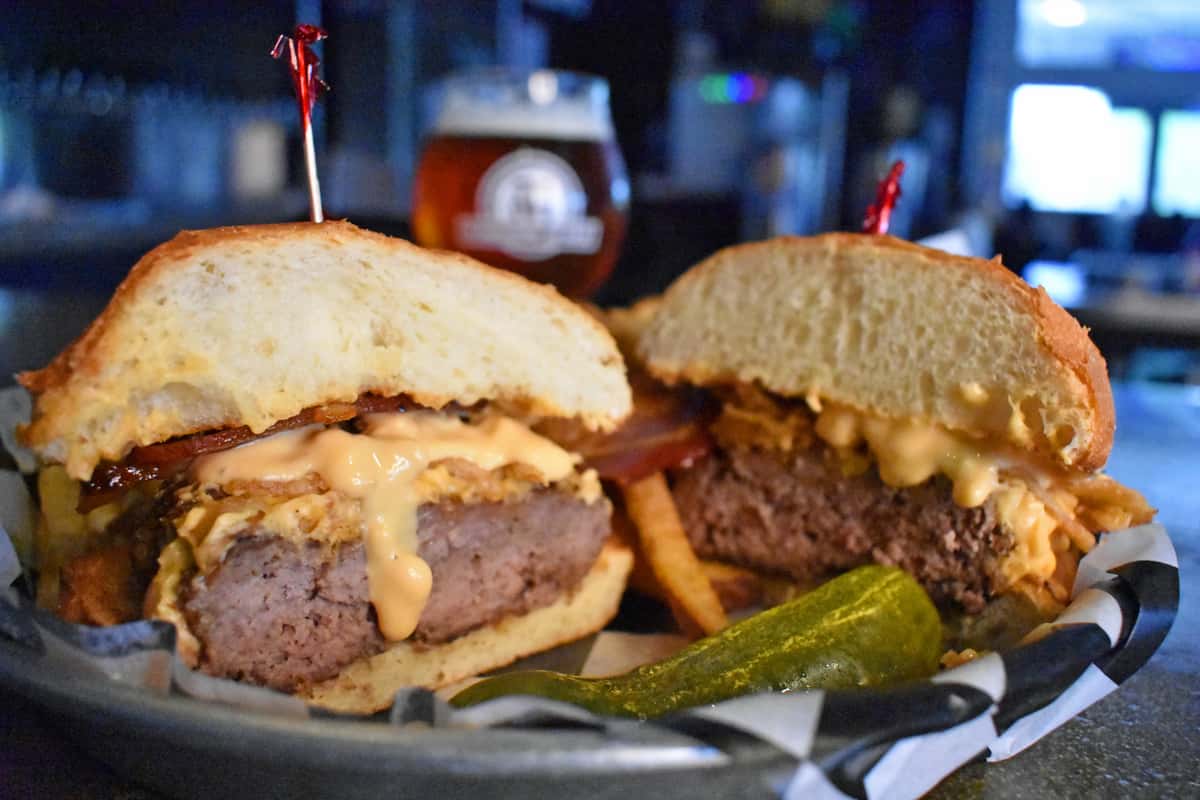 Home - Neighborhood Craft Beer and Burger Restaurant | North