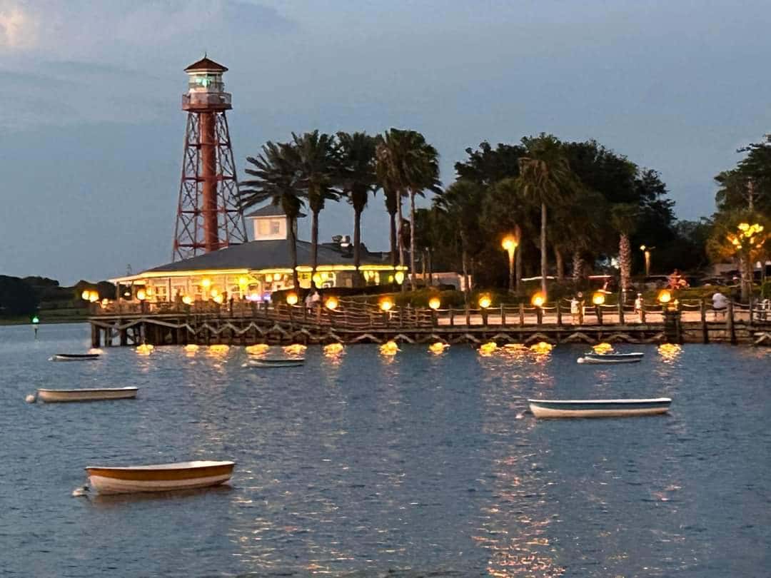 Lighthouse bar and grill discount
