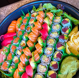 Sushi & Rolls Combo