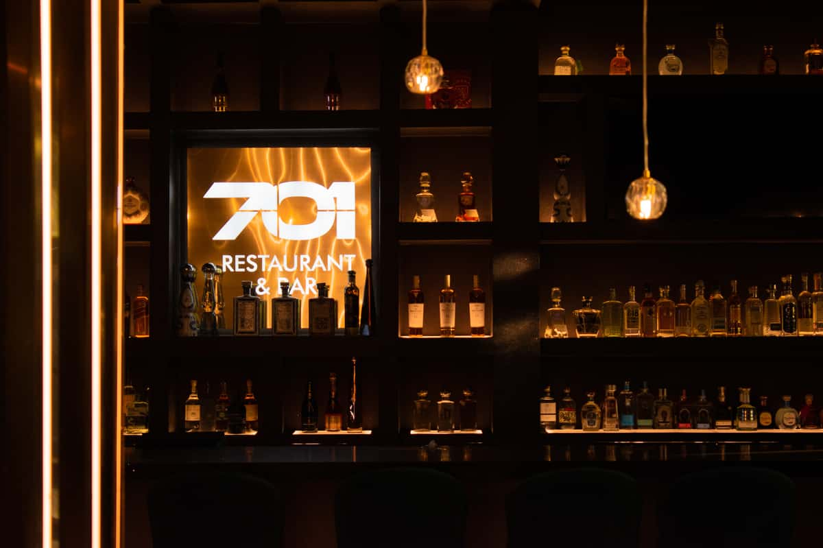 701 Restaurant & Bar - 701 Night Club