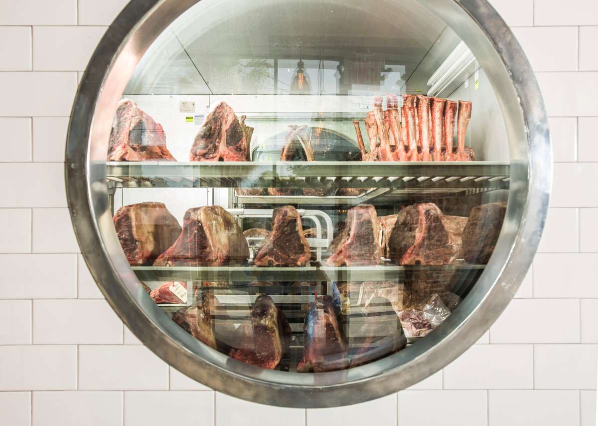 dry aging room