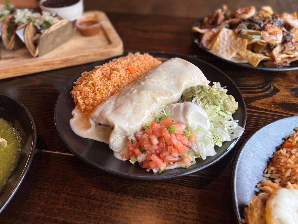 自動車 LOS AGAVES Mccordsville Menu - Los Agaves