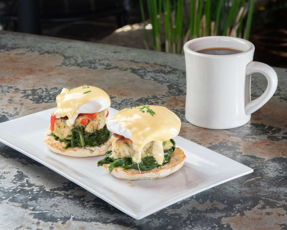 Crab Benedict