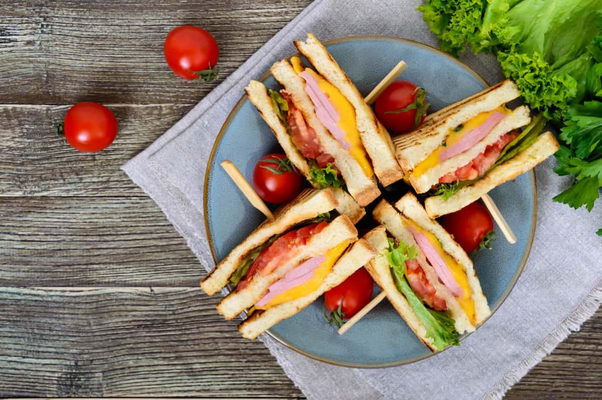 4 Reasons Why People Love To Eat Sandwiches