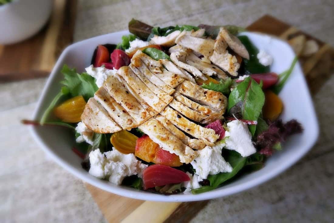 salad with chicken