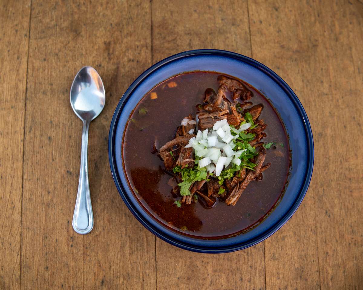 Birria De Rez Con Consomé