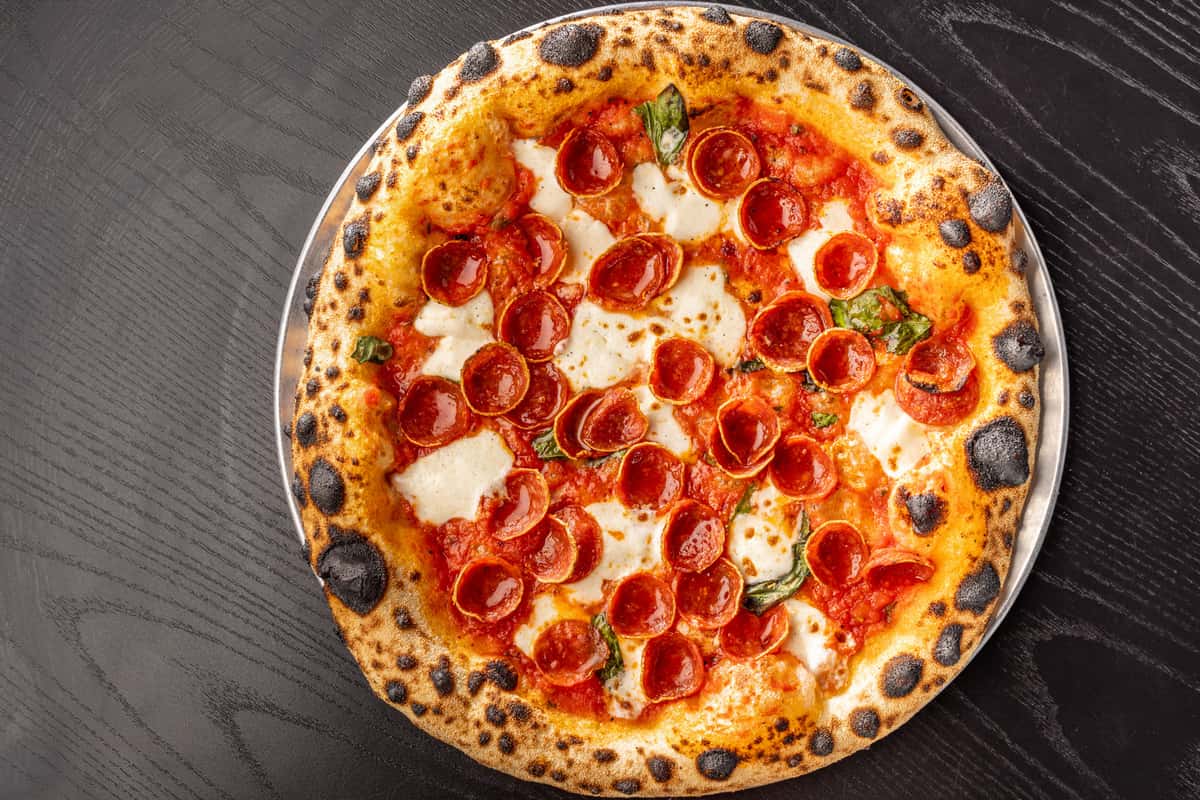 ラガッツアイタリアーナ Home - La Crosta di Napoli - Pizza Restaurant in Whittier, CA