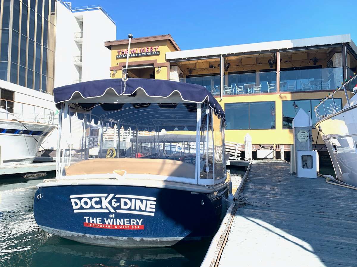 Dock and Dine boat