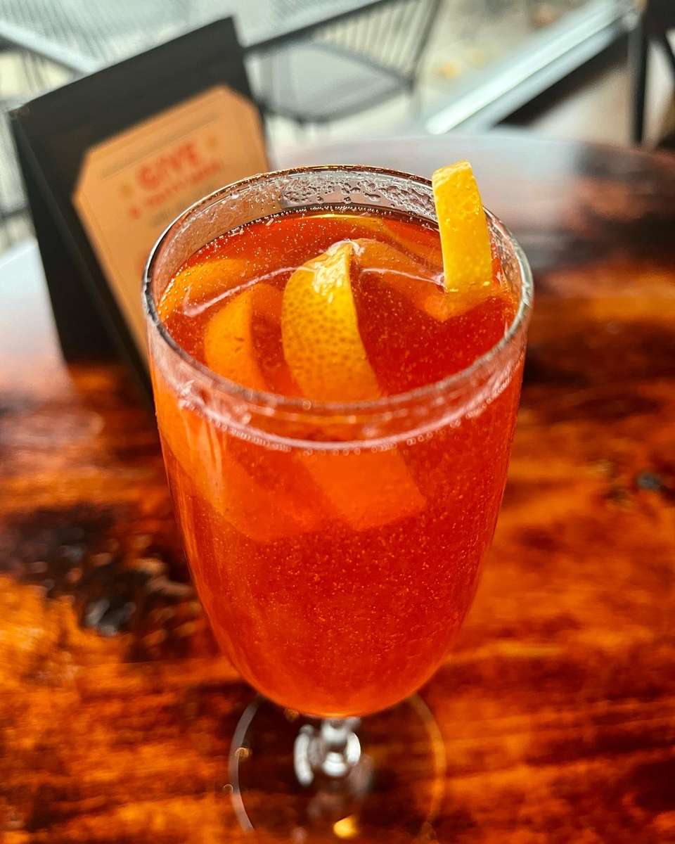 Mrs. Claus' Cava DRINK MENU Tablas Woodstone Taverna (Kafé Neo