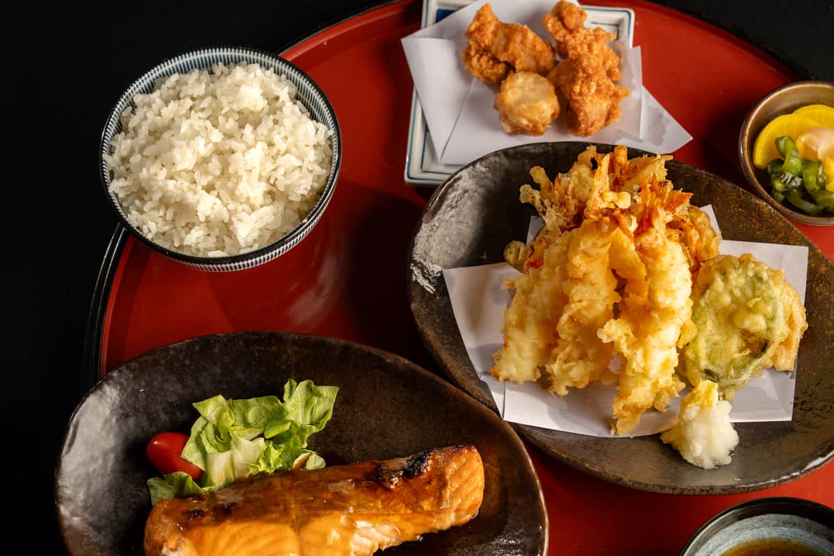 COMBINATION DINNER - Nakato Japanese Restaurant - Sushi, Hibachi