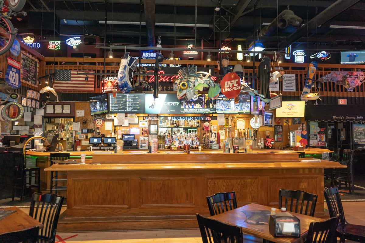 Woody's interior bar