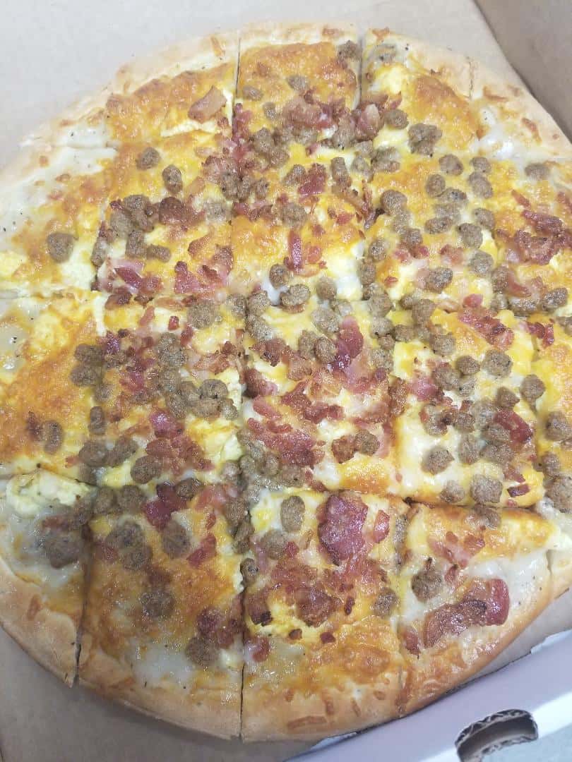 Breakfast Pizza