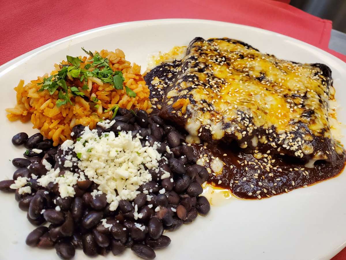 Enchiladas de Mole