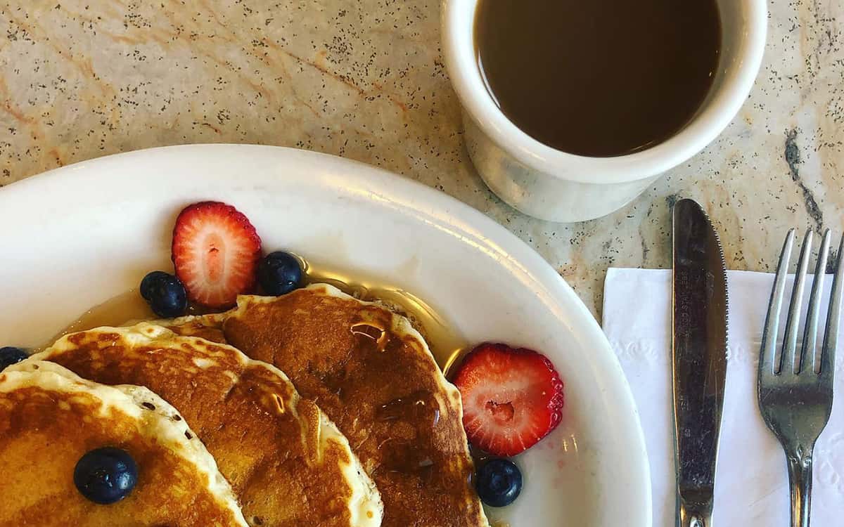 pancakes and cofee