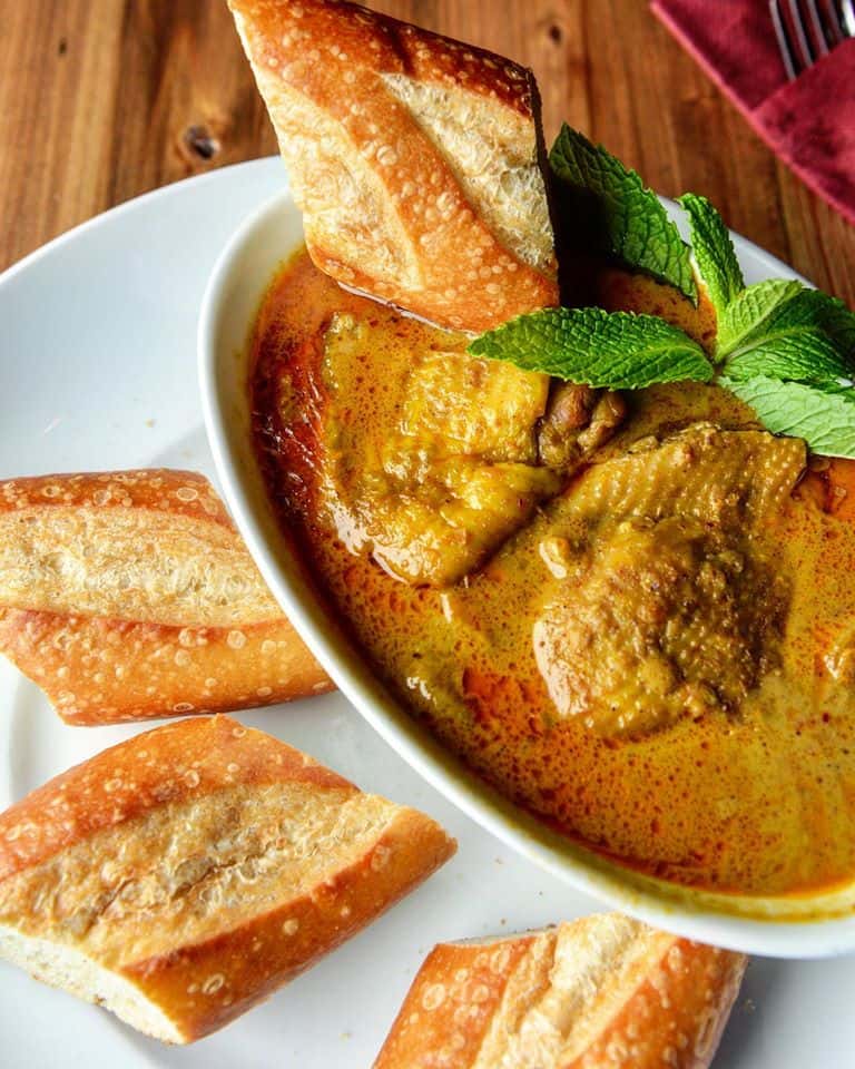 Traditional Chicken Curry – CàRi Gà