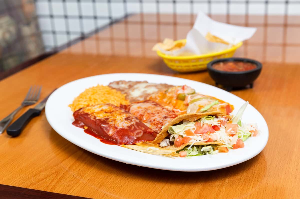 Mexico Lindo Mexican Restaurant in Pomona, CA