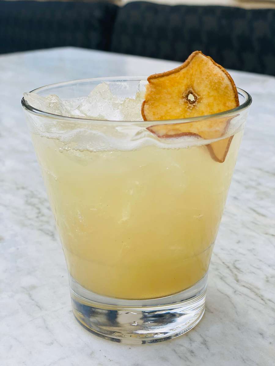 Split "Pear"sonality
