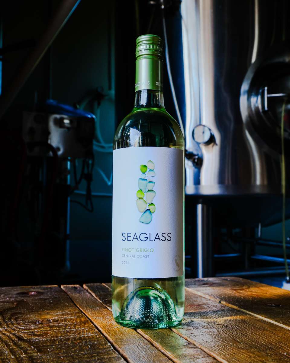 Seaglass Pinot Grigio Drinks Fat Pants Brewing Co