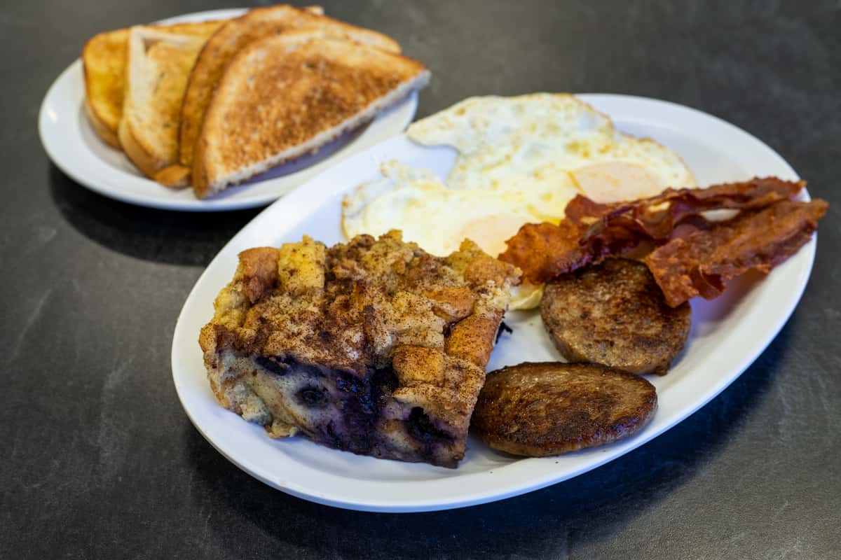 mel's breakfast with blueberry