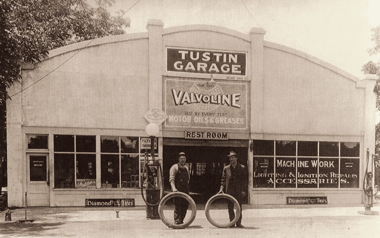 Tustin Garage black and white
