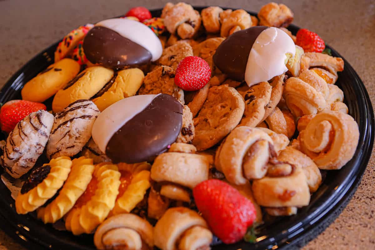 Assorted Cookie Tray