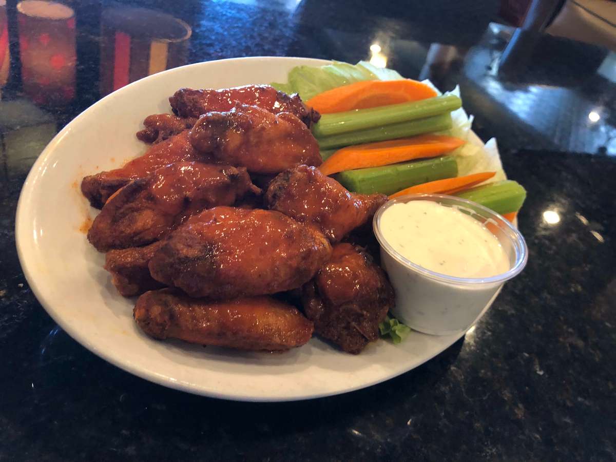 Spicy Hot Wings (10 Pieces)