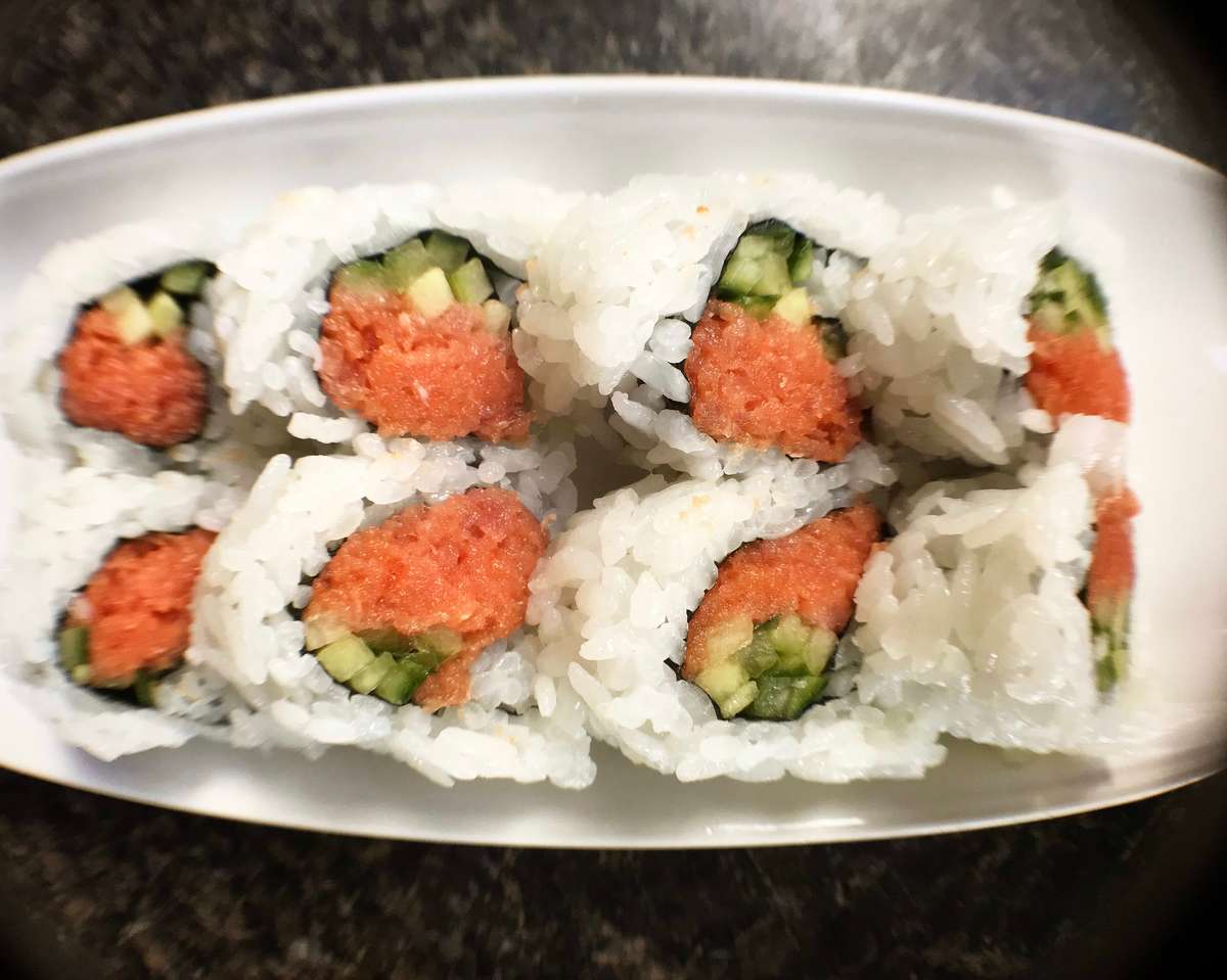 spicy-tuna-roll-gf-sushi-sushi-101-japanese-restaurant-in-tempe-az