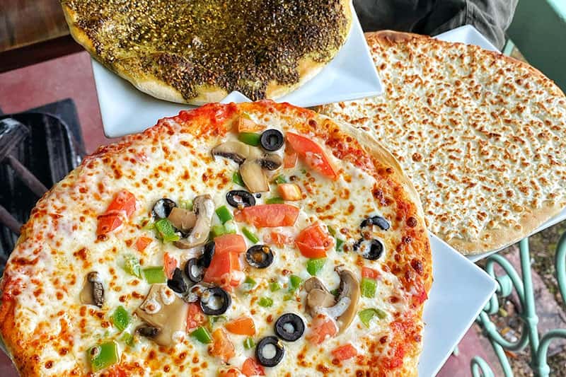 Mana'geesh - Veggie Pizza