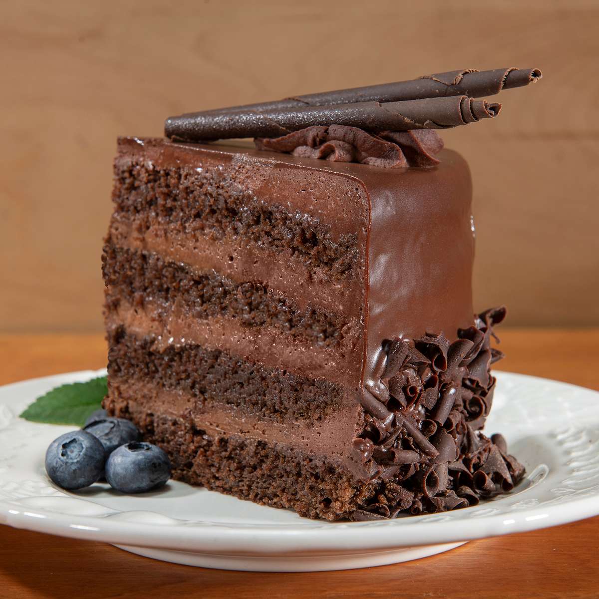 Chocolate Crown Desserts Baked Goods Urth Caffe European Style Cafe