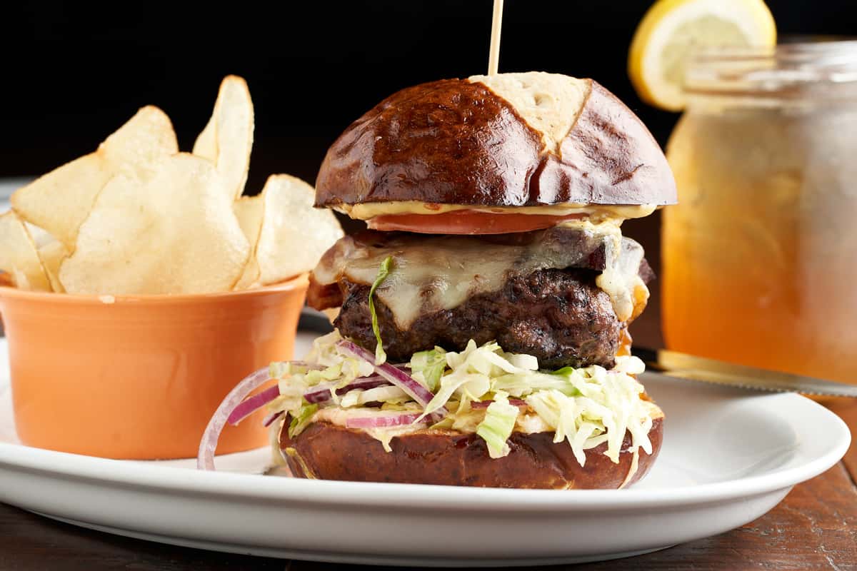 Bootlegger Burger*