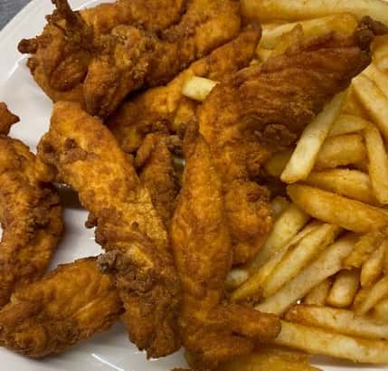 Chicken Wings or Tenders Basket