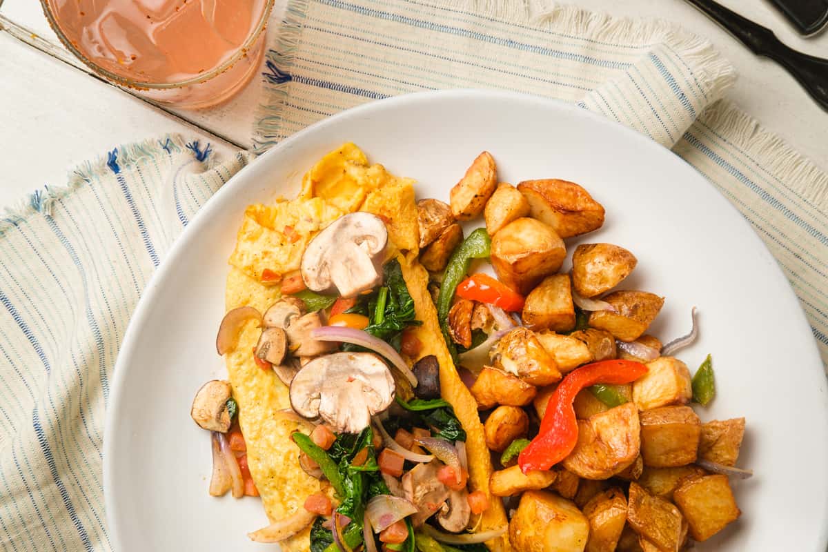 Toast Kitchen and Bar Restaurant in Brea, CA