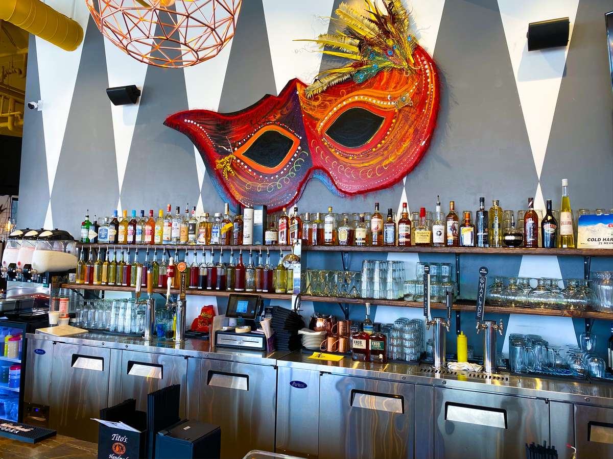 bar