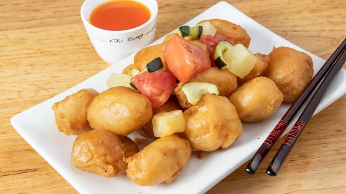 Sweet and Sour Chicken - Chi Tung Restaurant
