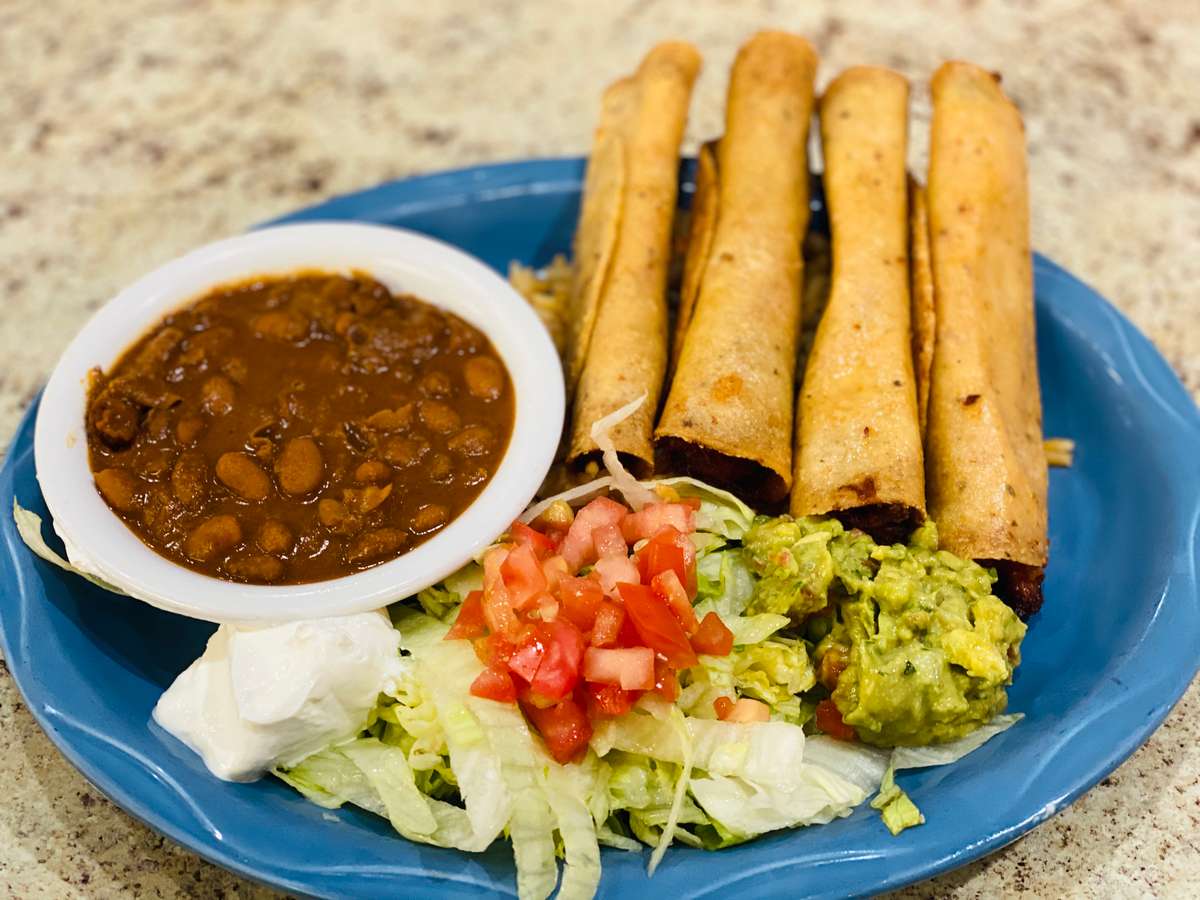Chicken or Beef Flautas Lunch Flying Tortilla Mexican Restaurant