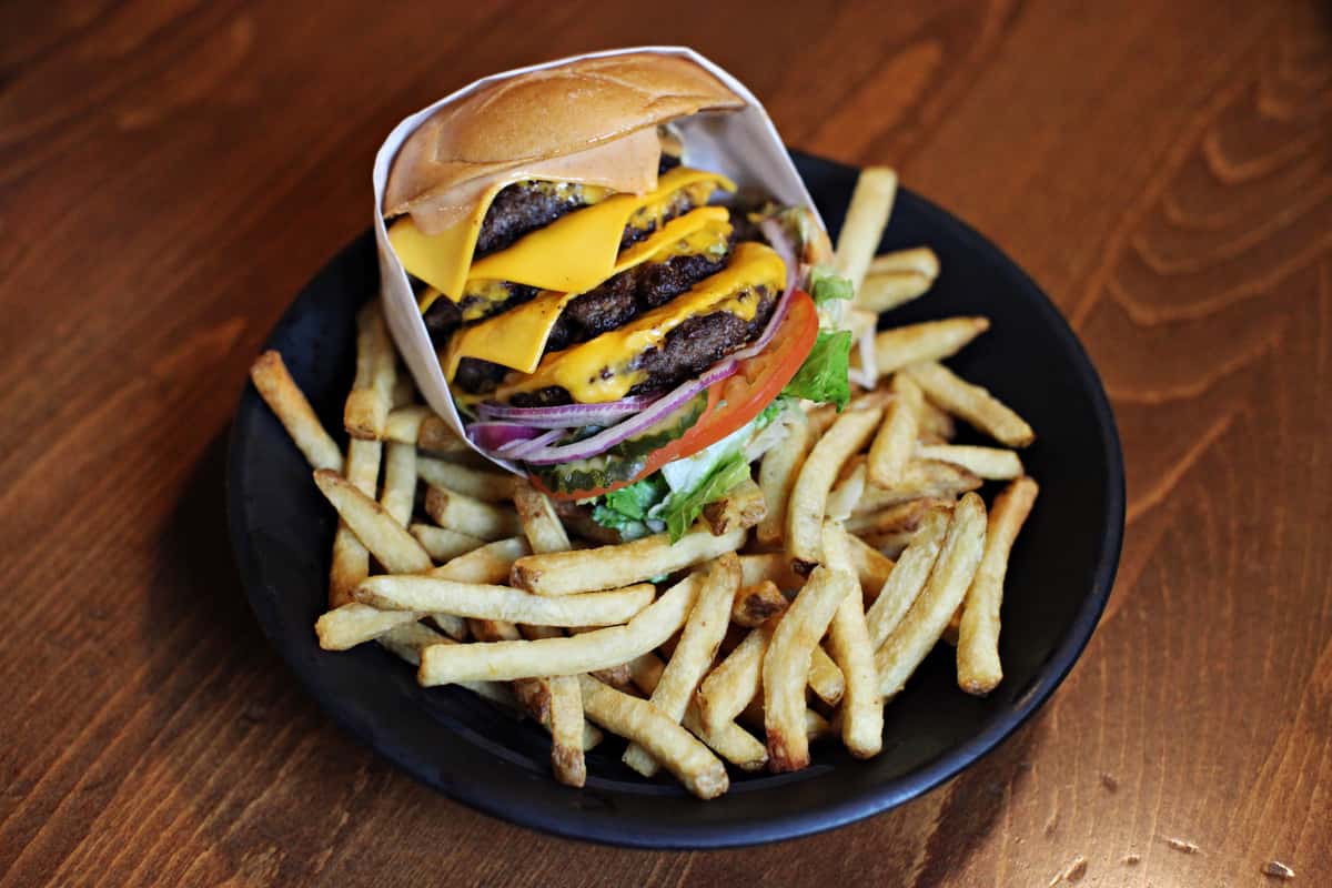 Burger Claim Burger Joint In Grand Mound WA