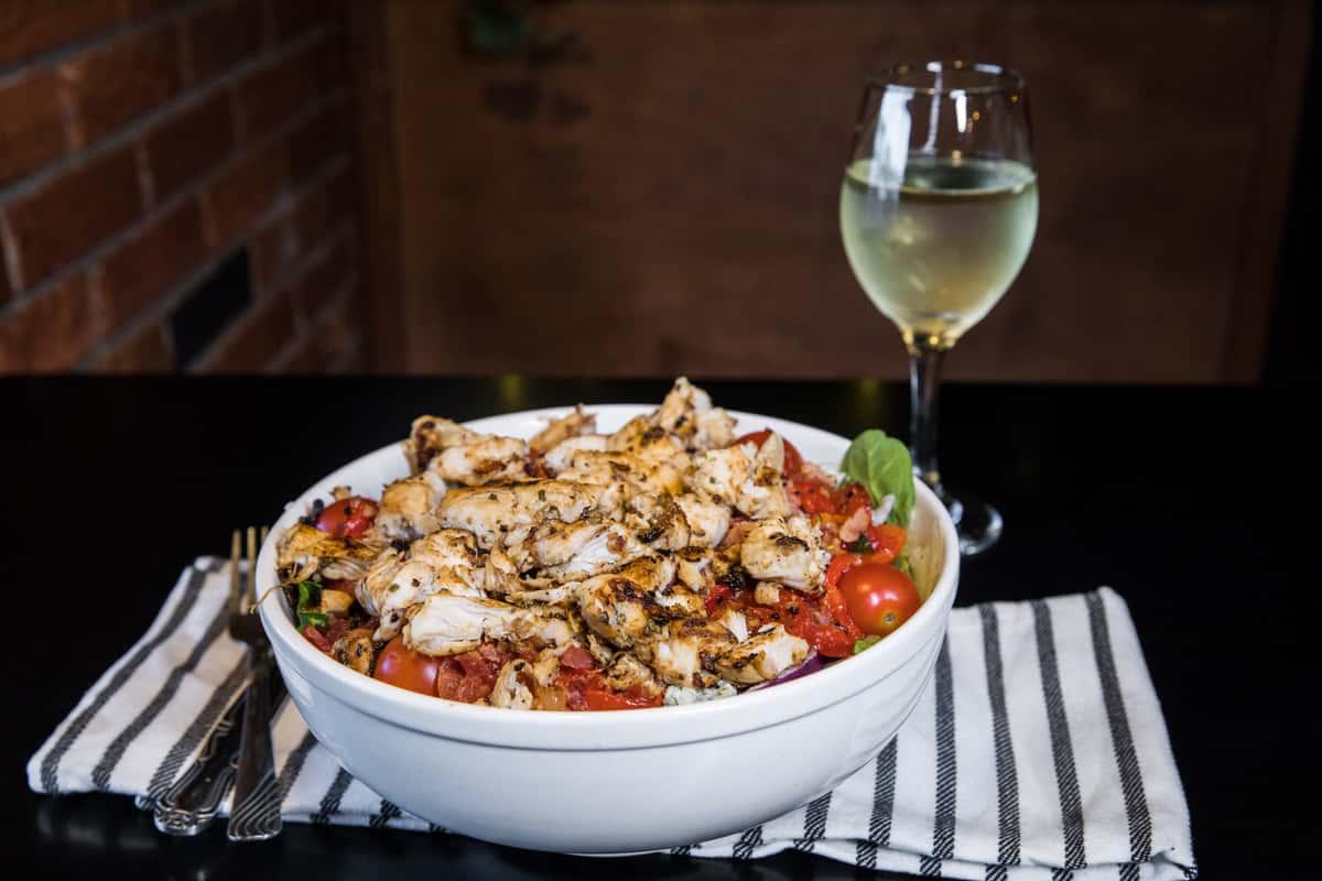 Order Grilled Chicken Salad food online from Molinaro's Ristorante store, Lockport on bringmethat.com