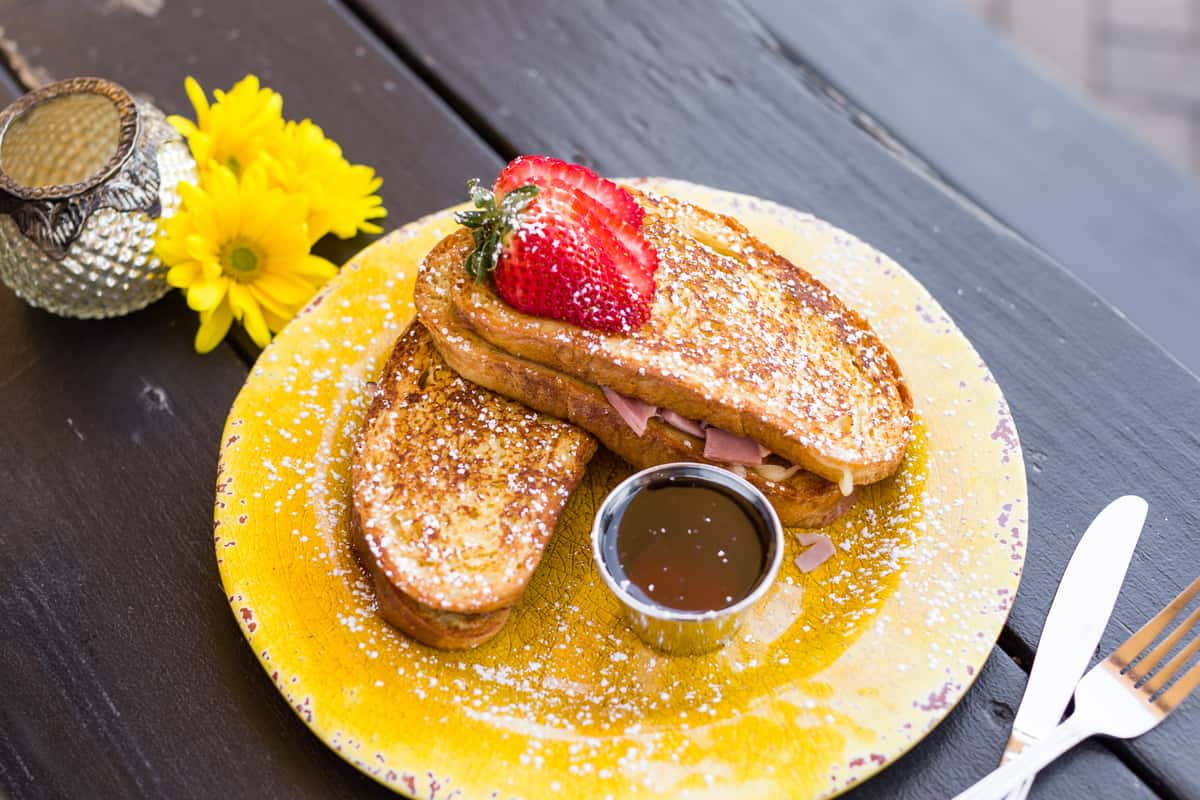 Reviews Yellow Vase Cafe in CA