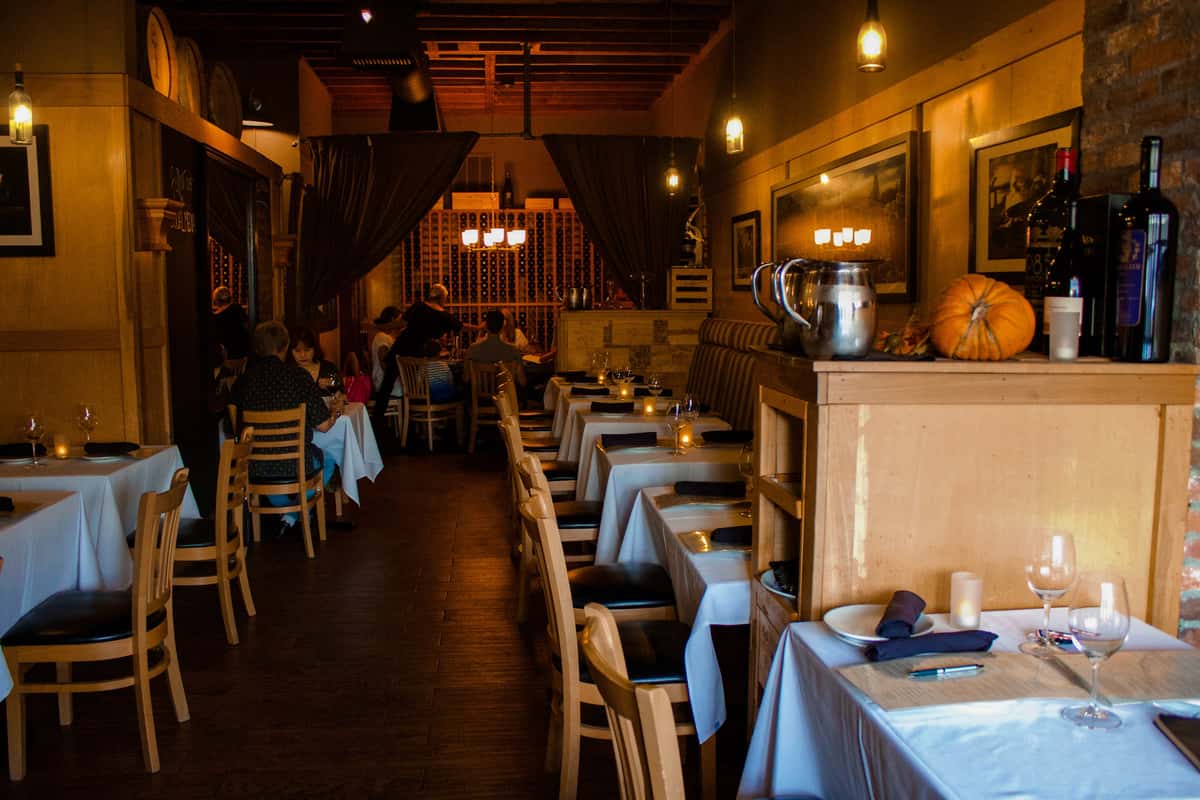 Reservations Vine American Restaurant in San Clemente CA