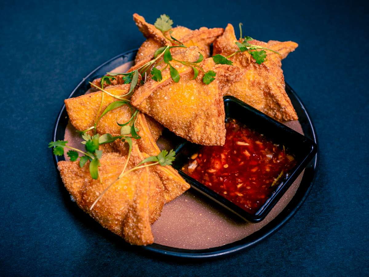 村上巨樹 - Vivid Rangoon 1〜2 Crab Rangoons - Max's South Seas Hideaway