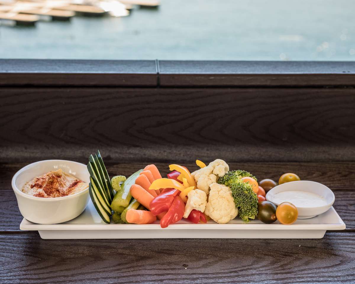 VEGGIE GRAZING PLATTER