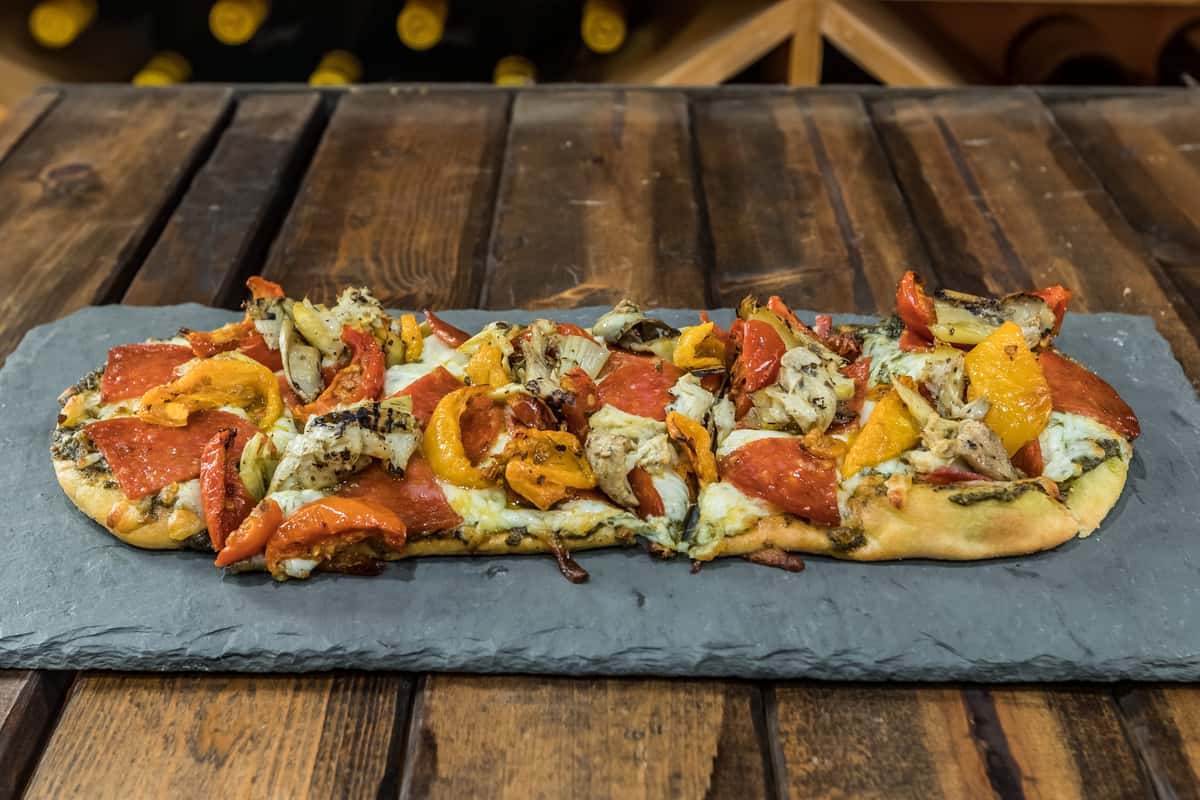 FLAT BREAD PIZZA