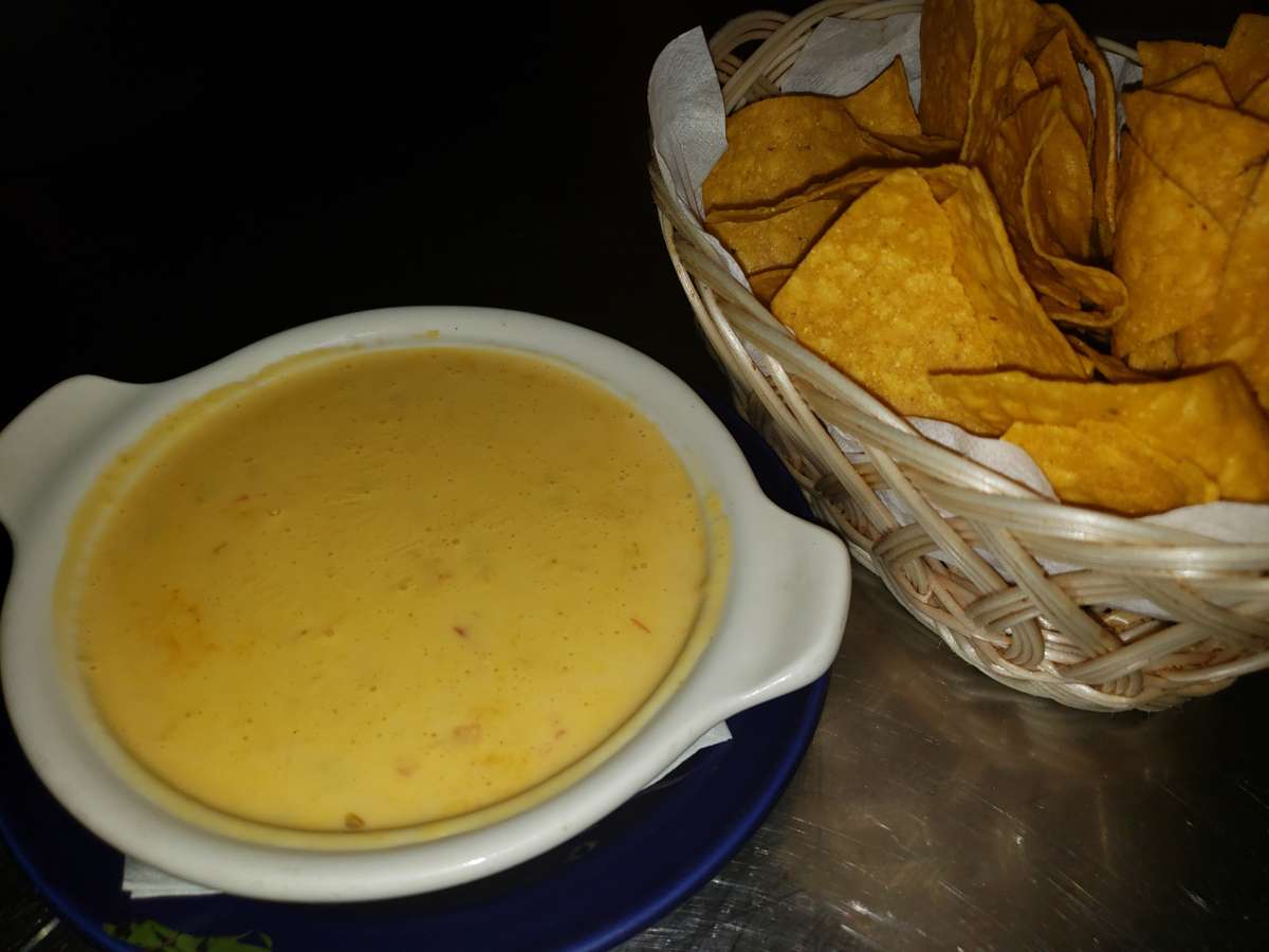 Chile con Queso Dinner Menu Jalapeños Mexican Restaurant in