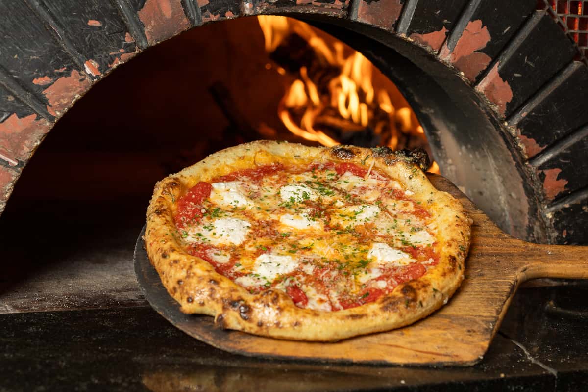 FOUR CHEESE PIZZA - F&D Woodfired Italian Kitchen | Orlando
