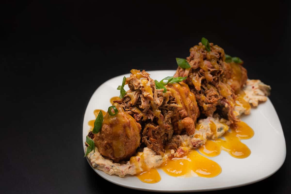 Hog n' Fritters