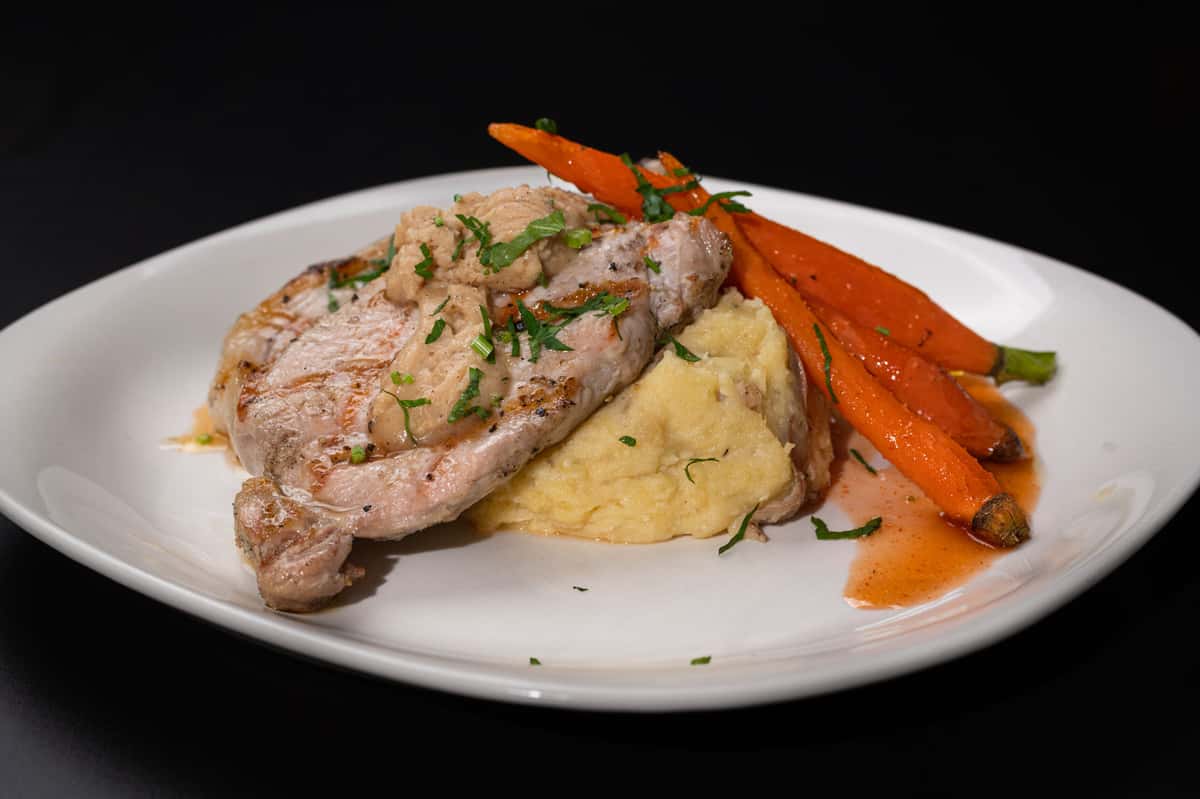 Pork Chops with Apple Butter