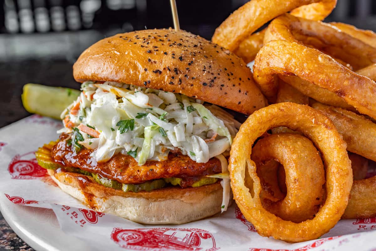Nashville Chicken Sandwich - Roscoe's - Chino Hills - Family Style