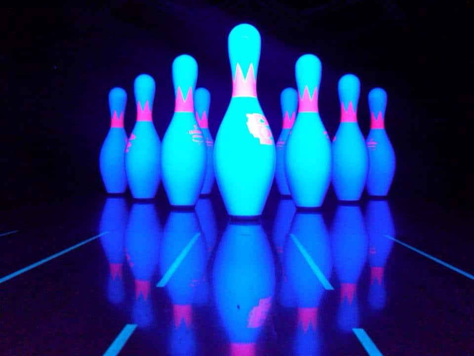 Glow in the dark bowling clearance shoes